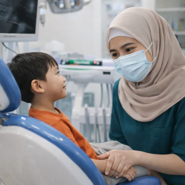 Pendekatan ramah anak di klinik gigi Kimmi Dental Care Pondok Aren